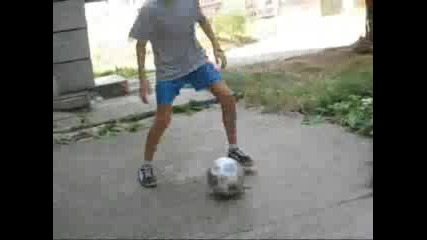 Niki Vs Ronaldinho Part 2