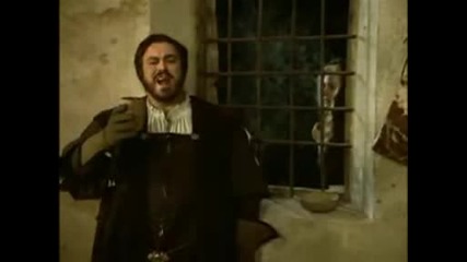 Luciano Pavarotti - La Donna Mobile(превод)