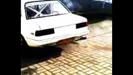 Bmw E 21 powered by Dreamworks Car Tuning Holland