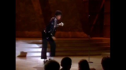 ( L I V E ) Moonwalk - Michael Jackson - Billie Jean - The First Moonwalk King Of Pop 