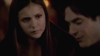 Tvd 4x02 - Elena drinks Damon's blood Hot!!!