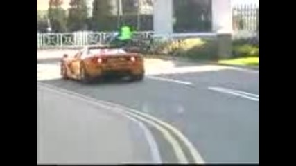 Ferrari на улицата 