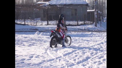 Зимен мотокрос със Honda Xr 125