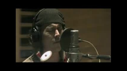 Johnny Depp sings for Sweeney Todd in studio 
