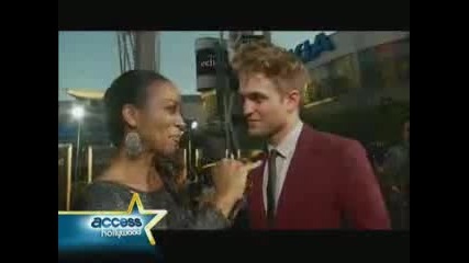 Robert Pattinson Interview on the red carpet at Eclipse Premiere 