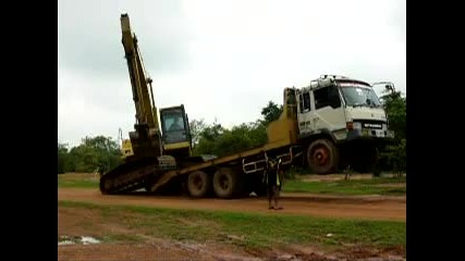 Amazing unloading excavator 