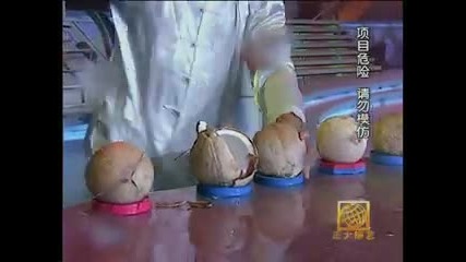 най - много счупени кокосови ореха за една минута - рекорди 