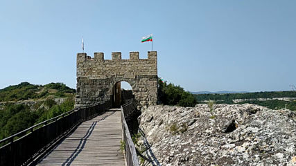 Крепостта Овеч край Провадия