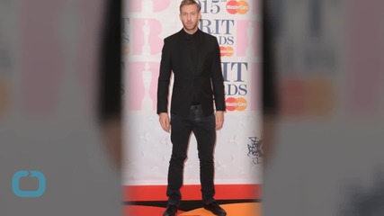 Taylor Swift and Calvin Harris Hold Hands During Their Night Out