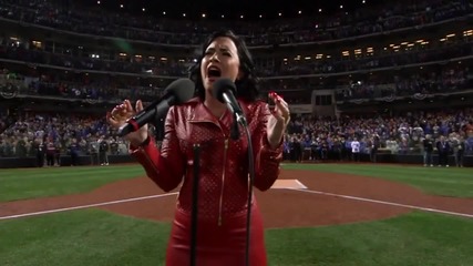 Адски мощен глас! Demi Lovato пее националния химн на Америка в Ню Йорк