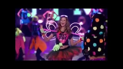 Nicki Minaj - Superbass ( Victoria's Secret Fashion Show 2011 )