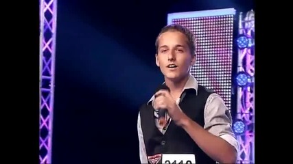 Журито направи изключение в Х Factor 14-годишен продължава заради големия си талант.
