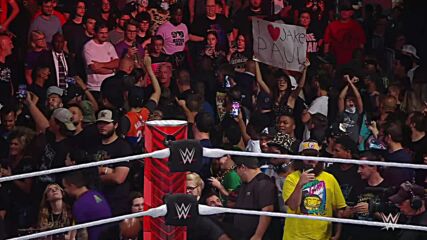 Dexter Lumis crashes Raw: Raw, Aug. 8, 2022