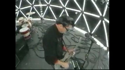 The Offspring - ( Can't Get My) Head Around You ( Official Music Video)