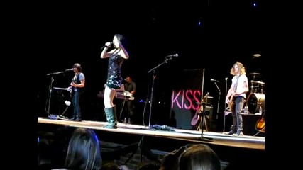 Selena Gomez More Live 