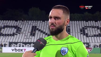 Ради Василев грабна шампанското на GONG.BG