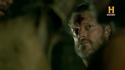 Edge debuts as Kjetill Flatnose on History's "Vikings"