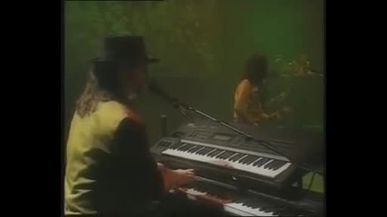 Toto - Africa (live in Paris 1990)