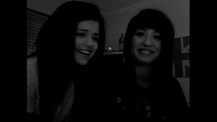 Demi Lovato And Selena Gomez Shout Outs Vbox7