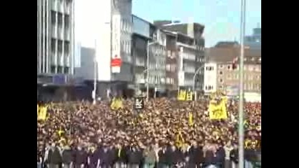 Derbymarsch Durch Dortmund.flv