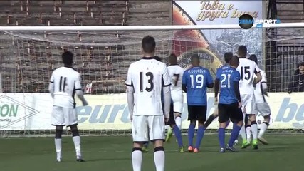 Дуде Ндонгала имитира Кристиано Роналдо