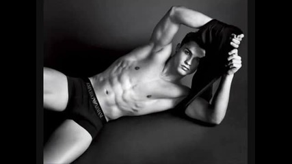 Кристиано Роналдо снимки за Emporio Armani 2010