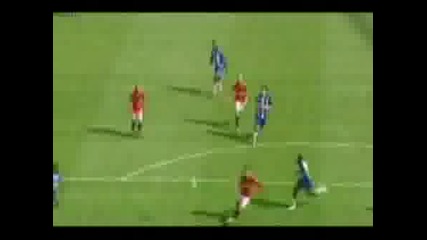 Бербатов вкара за победата на Юнайтед над Уигън