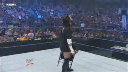 Smackdown 1/15/10 - Си Ем Пънк и Люк Бесилото отстригват още един от публиката 