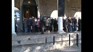 Хиляди българи се преклониха пред патриарх Максим