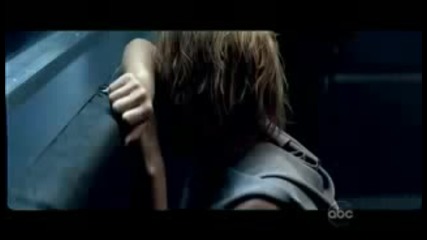 Rihanna - Russian Roulette Официално Видео 
