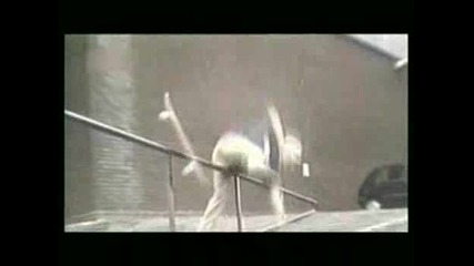 Няма как да не се смее човек