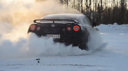 Nissan Gt-r snow drifting • зимно забавление !