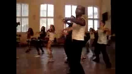 Малина Танцува В Залата (планета Дерби2007)