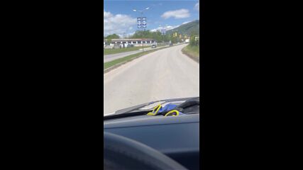 Ограничение 30 км/ч заради дупка
