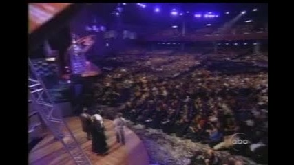 Christina Aguilera - Come on Over( Live at Radio Music Awards 2000)