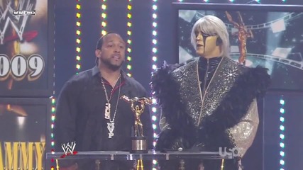 Wwe Дива на годината за 2009 ( Мария Канелис )