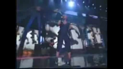 Kelly Clarkson Low Live 