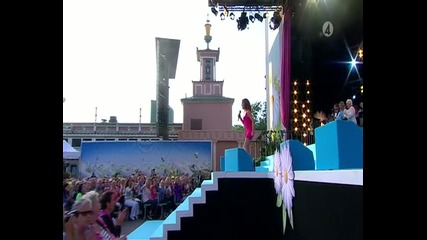 Linda Bengtzing - E Det Fel Pa Mig ( Lotta Pa Liseberg 2012-07-02 )