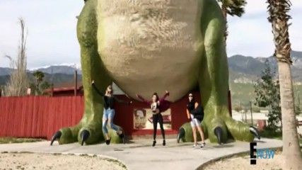 Кардашиян в парк за динозаври | Keeping Up with the Kardashians, 13x11
