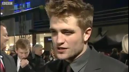 Robert Pattinson на премиерата на " Зазоряване" в Англия