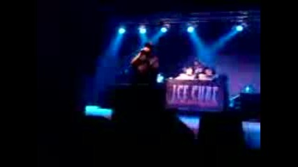 Ice Cube v Sofia 2