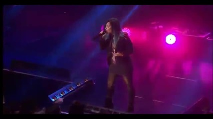 Demi Lovato - Give Your Heart A Break (2vlive) 2013