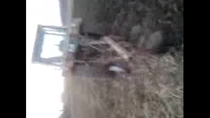 Каде е тракториста