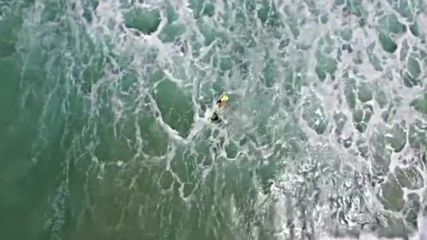 СПАСИТЕЛНА АКЦИЯ: За пръв път дрон помогна на сърфисти