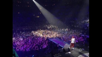 (превод) Eminem - Like Toy Soldier [live] [hq]