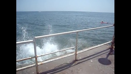 Луд скок във водата, Албена