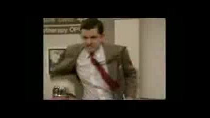 Mr Bean - Back of the hospital queue 
