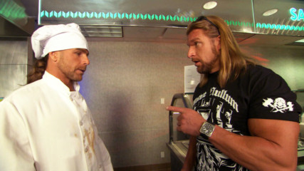 Triple H finds Shawn Michaels working in a cafeteria: Raw, Aug. 10, 2009