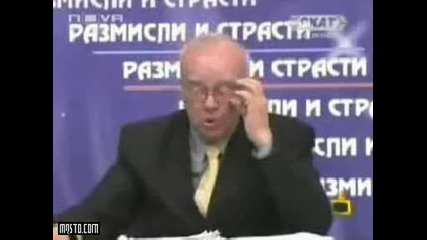 Господари на ефира - Професор Юлиан Вучков във вихара си