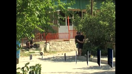 Тежко ранен човек при бомбен взрив в центъра на Сандански